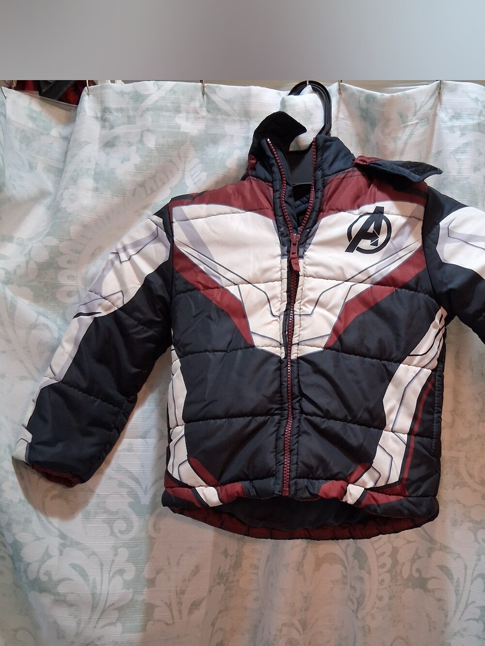 Boys MARVEL Infinity Saga Avengers Suit Winter Coat Size 4